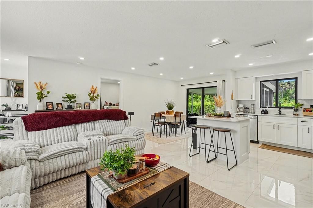73 Cardinal Dr, North Fort Myers, FL 33917 Photo