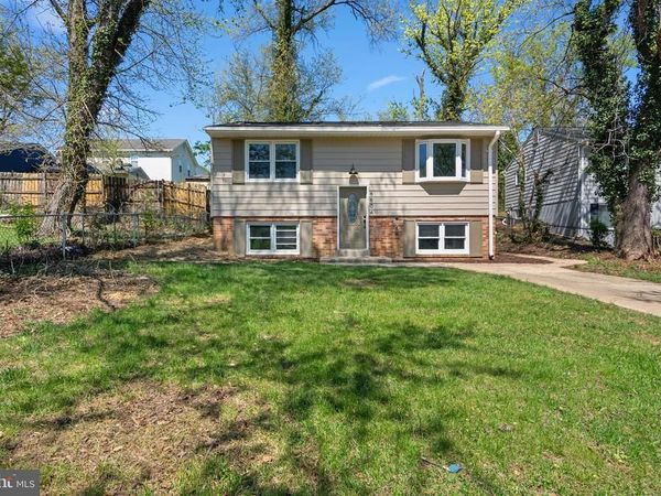 6604 VALLEY PARK ROAD, CAPITOL HEIGHTS, MD 20743