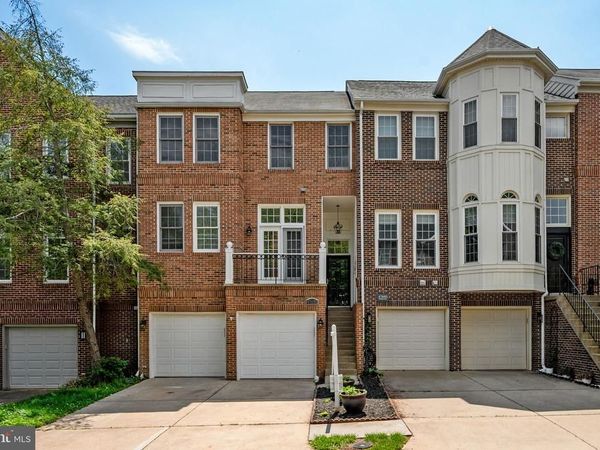 47697 WHIRLPOOL SQUARE, STERLING, VA 20165