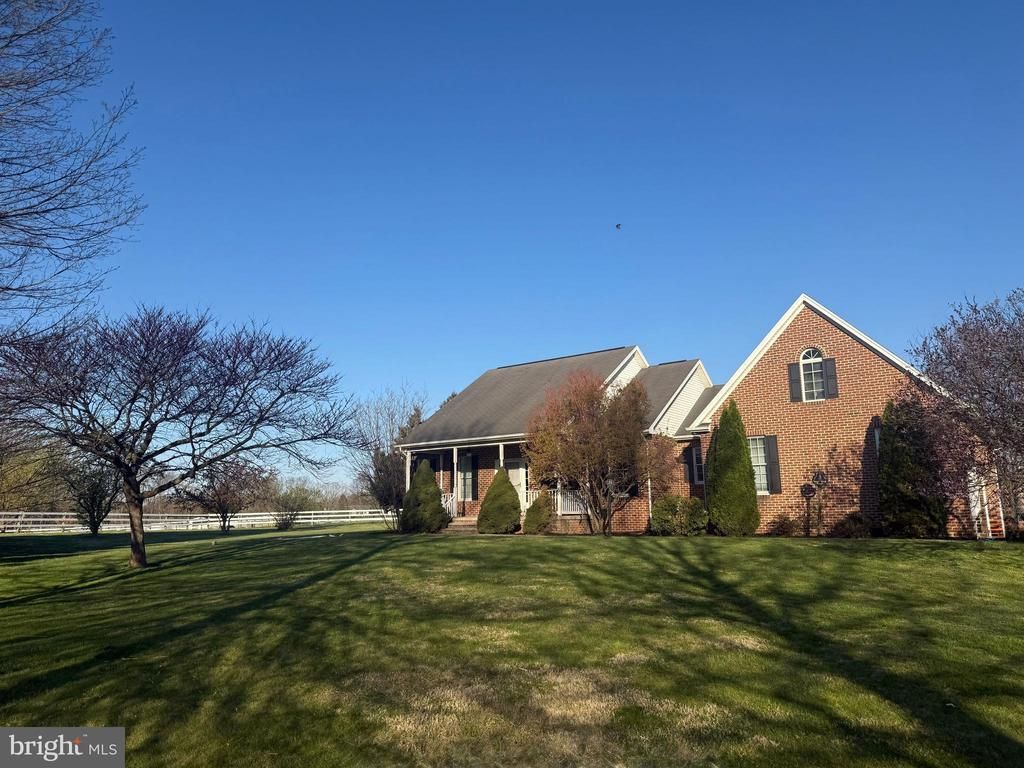 1130 W TRINDLE ROAD , MECHANICSBURG, PA 17050