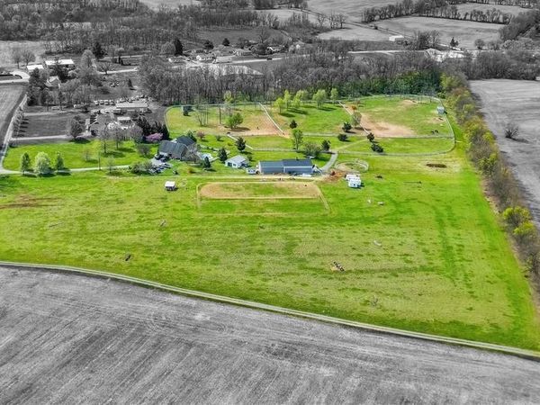 1130 W TRINDLE ROAD, MECHANICSBURG, PA 17050