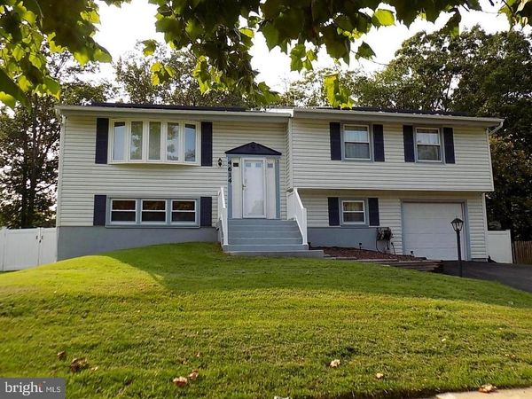 4614 HARWICH DRIVE , WALDORF, MD 20601