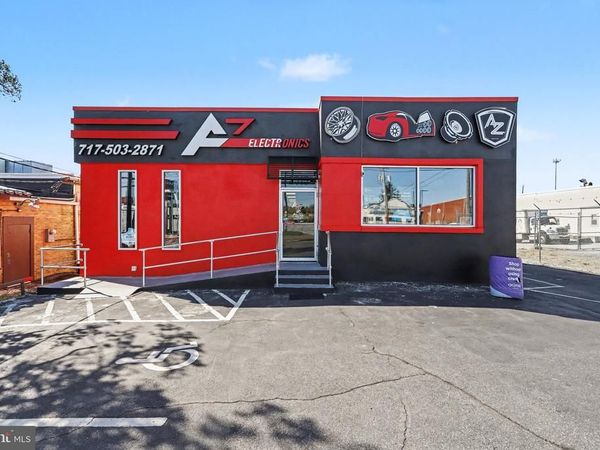 2515 PAXTON STREET , HARRISBURG, PA 17111