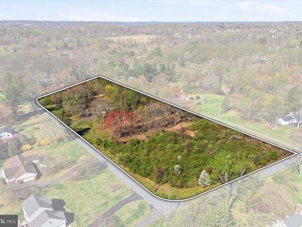 1275 ORCHARD LANE , GLEN MILLS, PA 19342