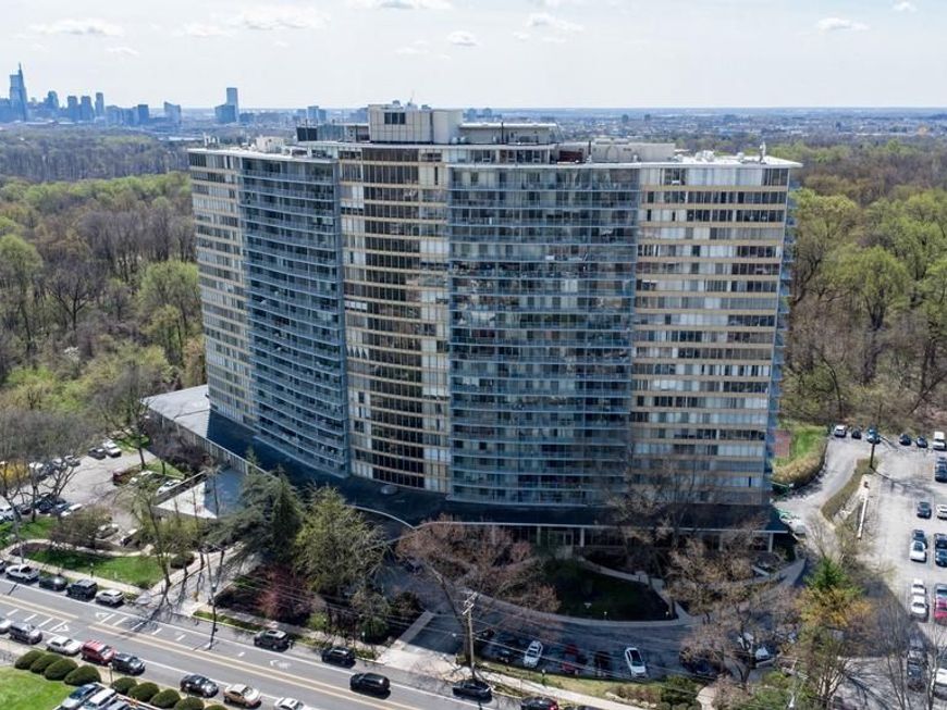 3900 Ford Road, Unit 16K, Philadelphia, PA 19131 Main Photo