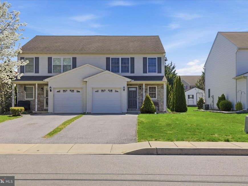 118 E Broad Street , New Holland, PA 17557 Main Photo