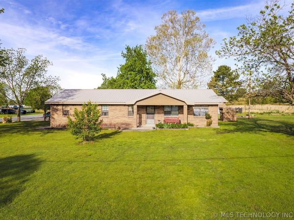 1002 N Hoyt Street, Kinta, OK 74552