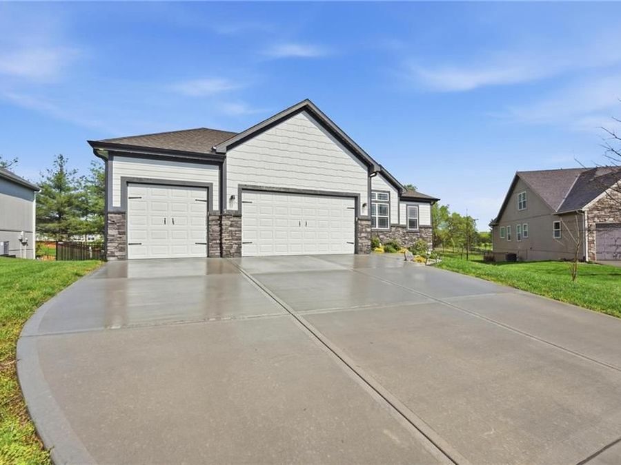 Property Image 46