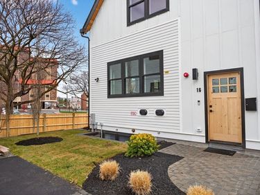 16 Hamlet St, Unit 16, Somerville, MA 02143