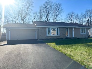 187 Pearson Lane, Rochester, NY 14612