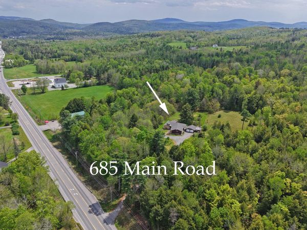 685 Main Road, Holden, ME 04429
