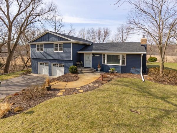 18427 Heathcote Lane, Wayzata, MN 55391