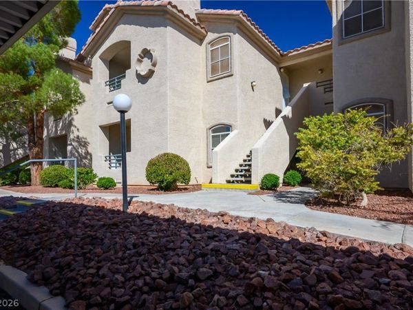 5415 W Harmon Avenue, Unit 1122, Las Vegas, NV 89103