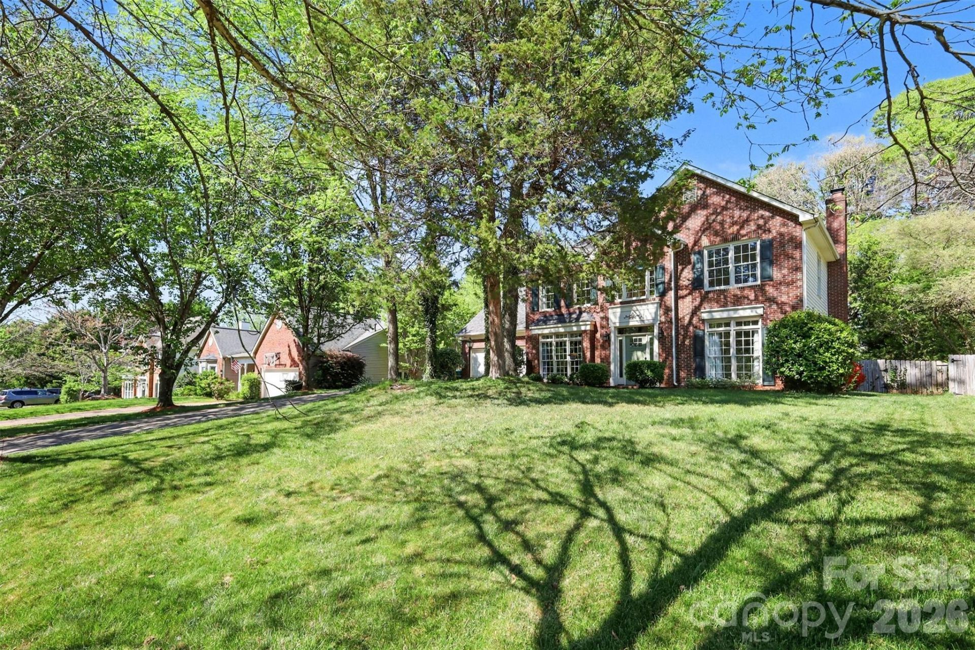 1601 Ivy Bluff Way, Matthews, NC 28105 Main Photo