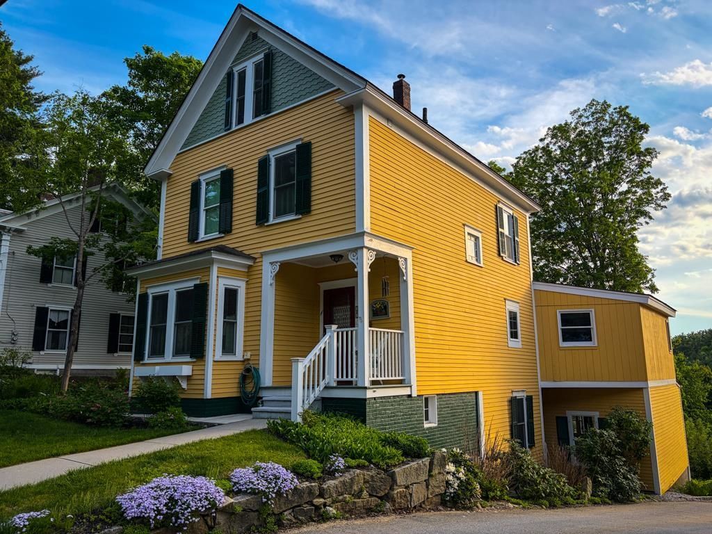 27 Pine Street Peterborough, NH 03458