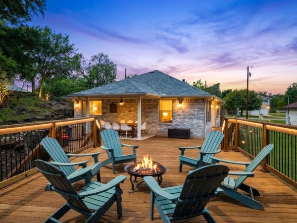 305 Mountain View, Sunrise Beach, TX 78643