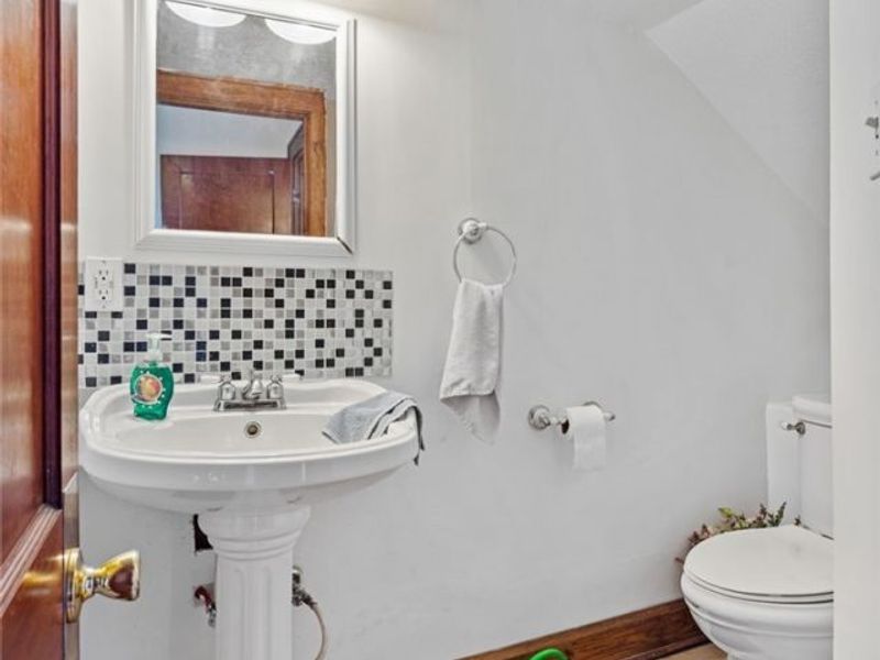 8009 Waynesburg Drive SE, Waynesburg, OH 44688 Photo 19