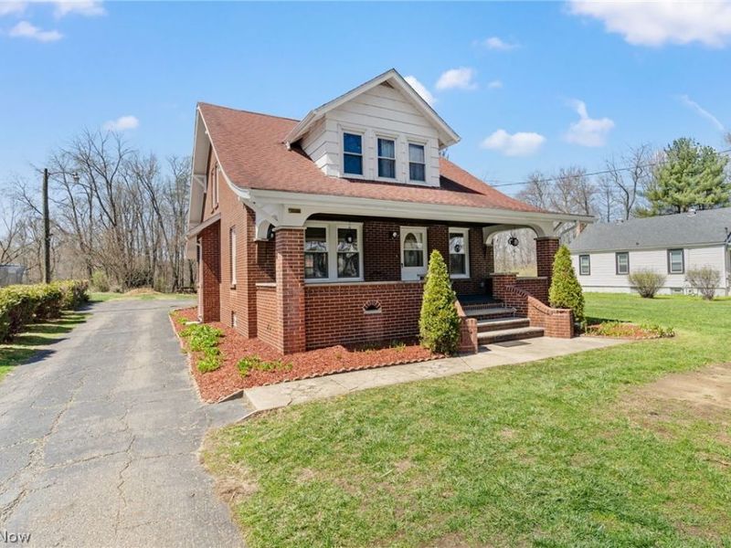 8009 Waynesburg Drive SE, Waynesburg, OH 44688 Photo 3