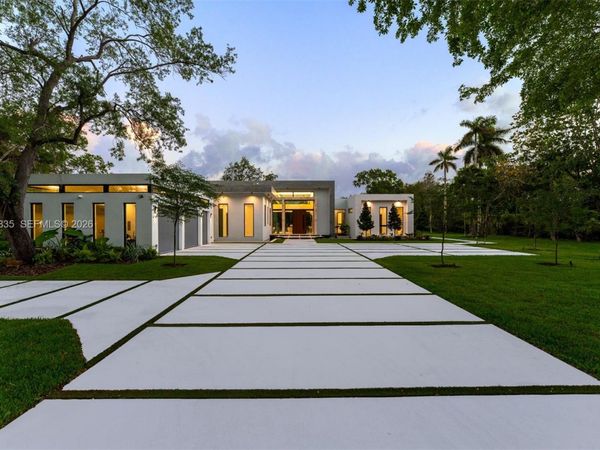 9790 SW 114th St , Miami, FL 33176