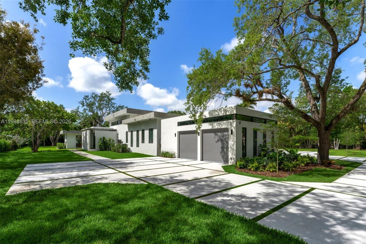 9790 SW 114th St , Miami, FL 33176 Photo