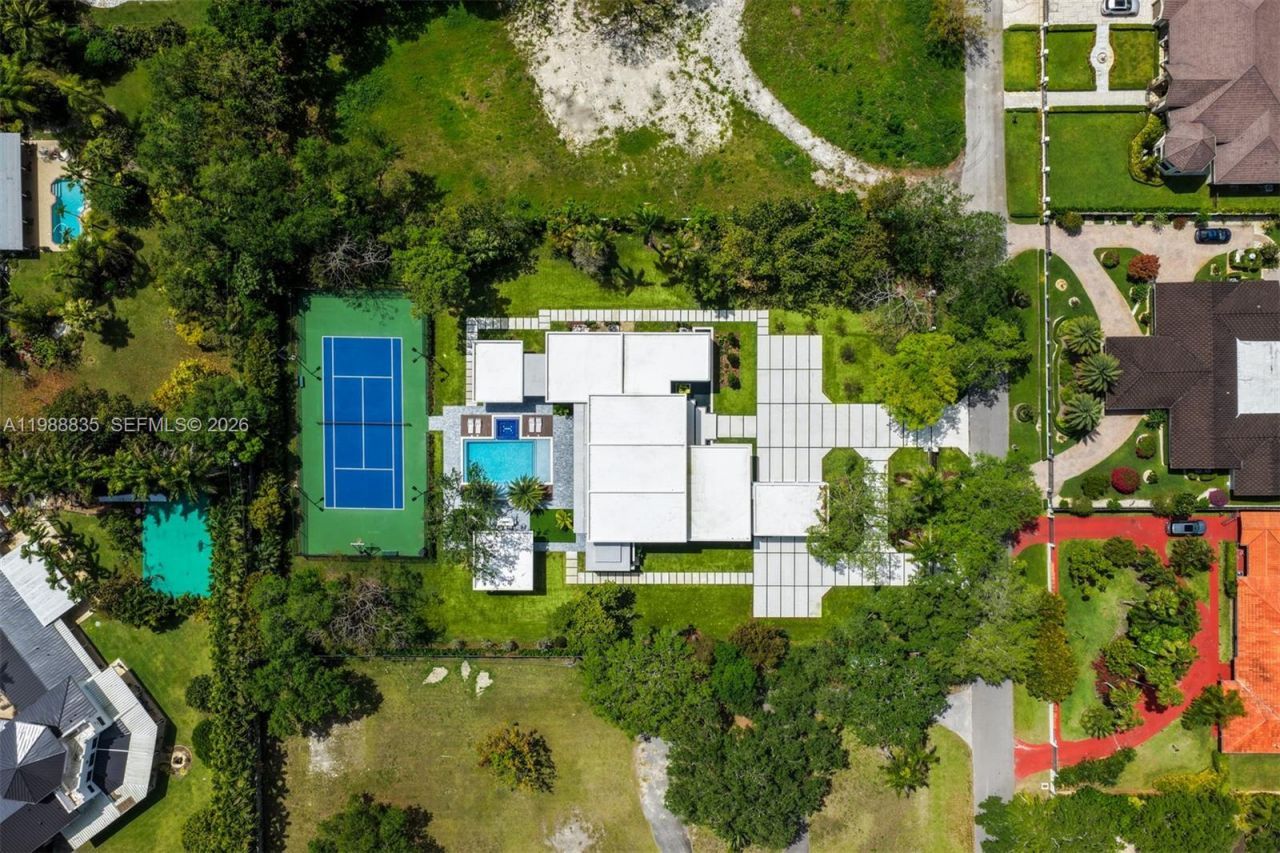 9790 SW 114th St , Miami, FL 33176 Photo