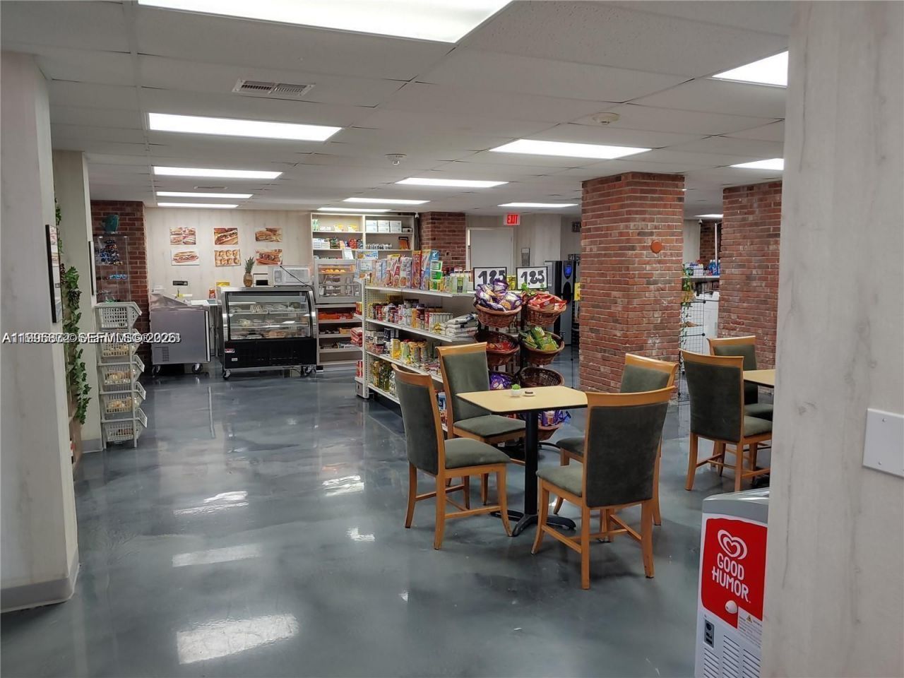 6039 Collins Ave , Unit 407, Miami Beach, FL 33140 Photo