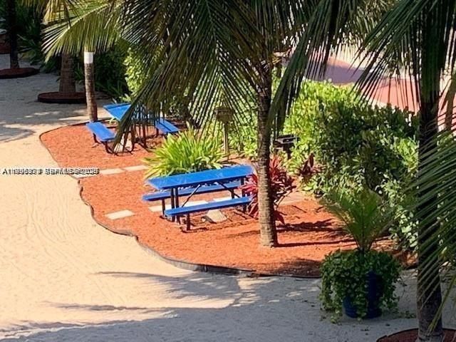 6039 Collins Ave , Unit 407, Miami Beach, FL 33140 Photo