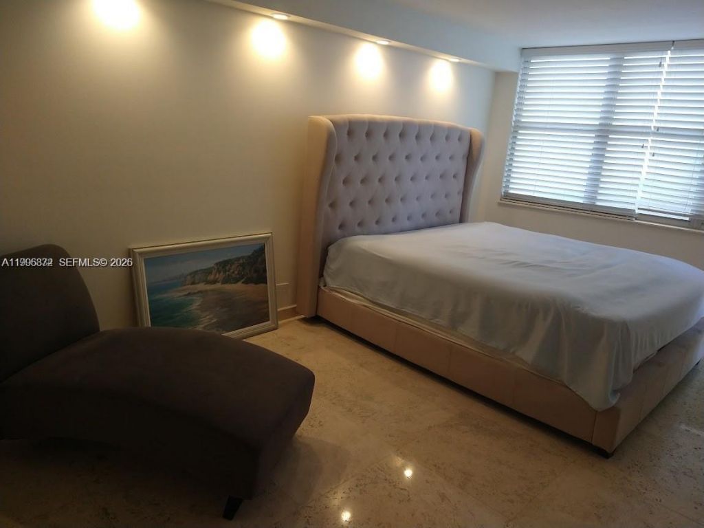 6039 Collins Ave , Unit 407, Miami Beach, FL 33140 Photo