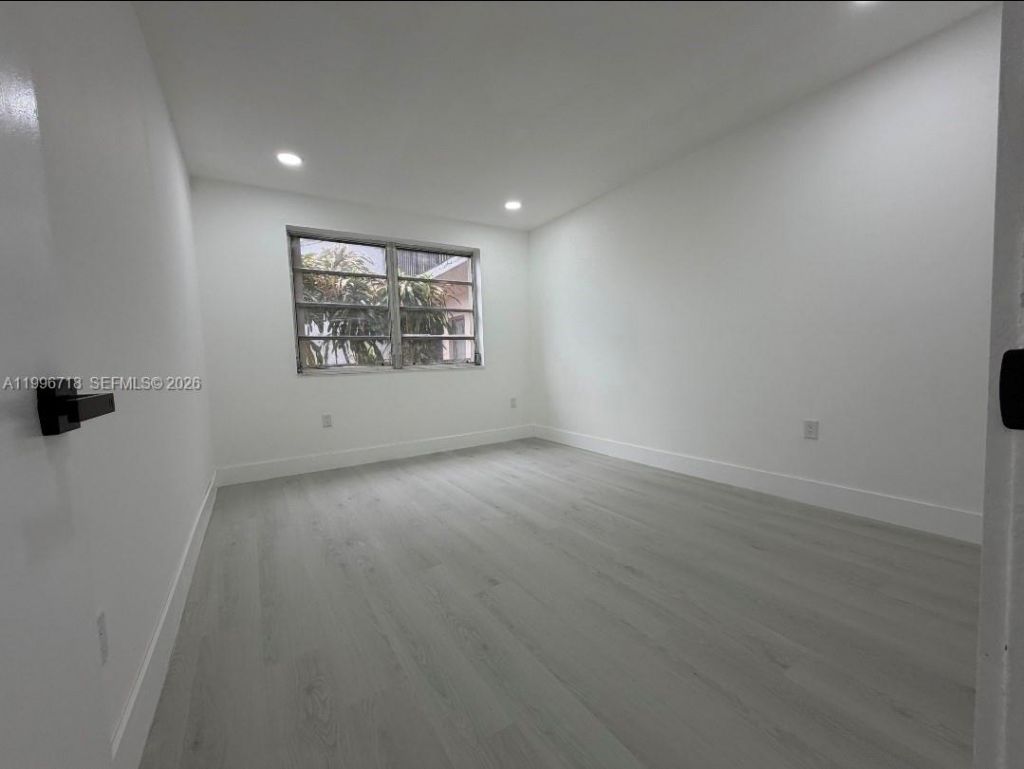 300 W 74th Pl , Unit 217, Hialeah, FL 33014 Photo