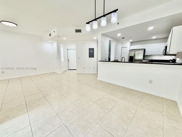 11503 NW 89 ST, Unit 218, Doral, FL 33178