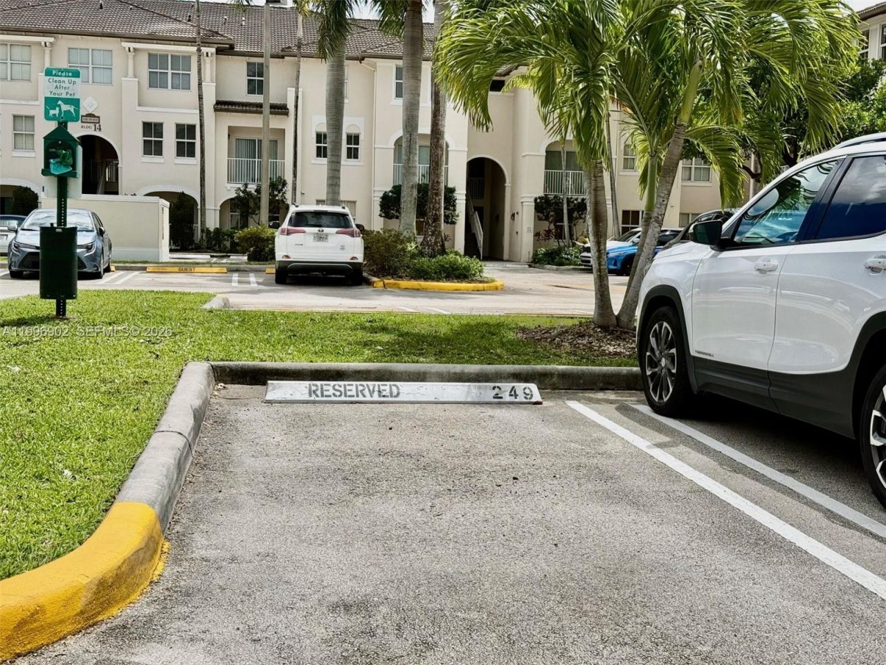 11503 NW 89 St , Unit 218, Doral, FL 33178 Photo