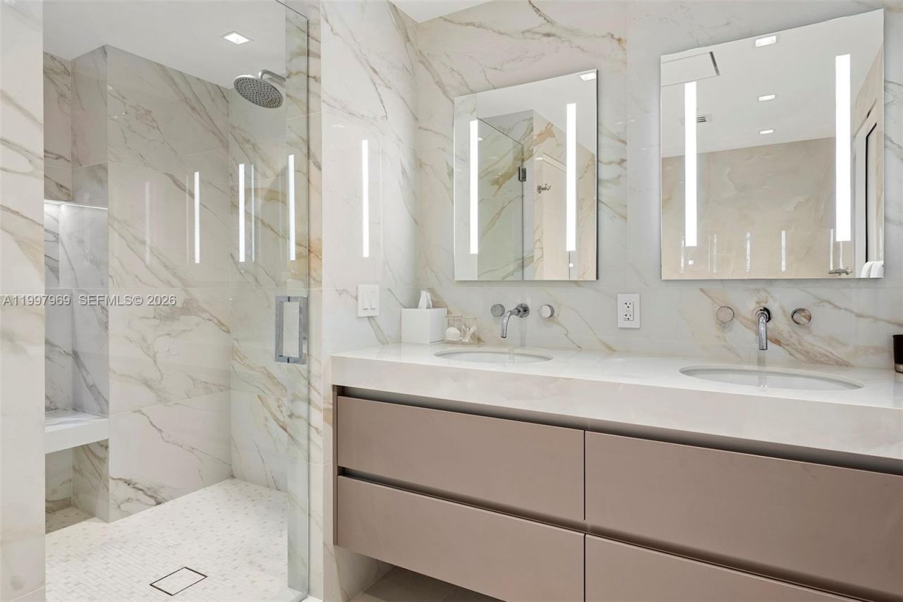 6899 Collins Ave , Unit 1908, Miami Beach, FL 33141 Photo