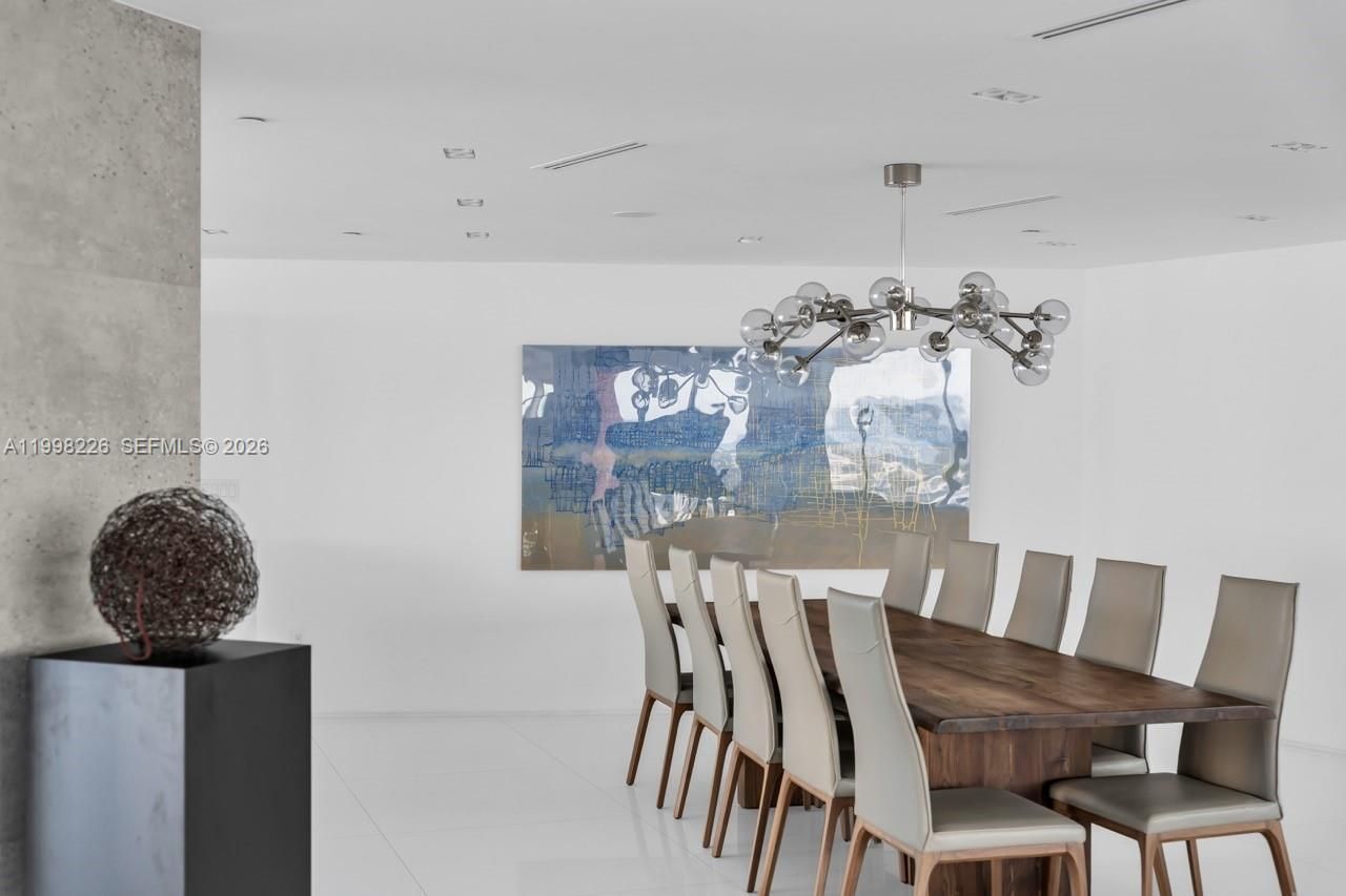 300 S Pointe Dr, Unit 3105, Miami Beach, FL 33139 Photo