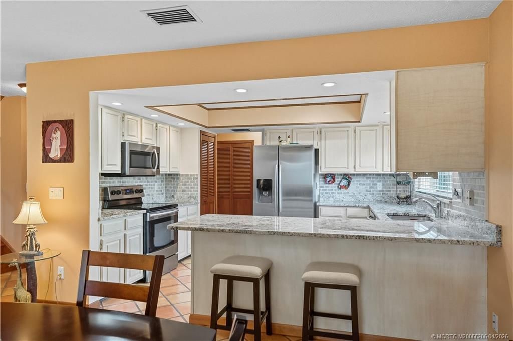 4332 Gator Trace Circle, Fort Pierce, FL 34982 Photo