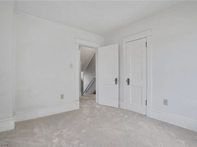 8805 Jeffries Avenue, Cleveland, OH 44105 Photo 28