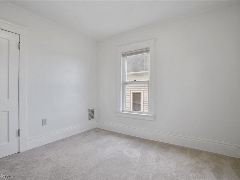 8805 Jeffries Avenue, Cleveland, OH 44105 Photo 29