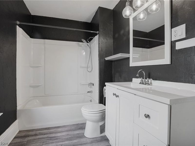 8805 Jeffries Avenue, Cleveland, OH 44105 Photo 31