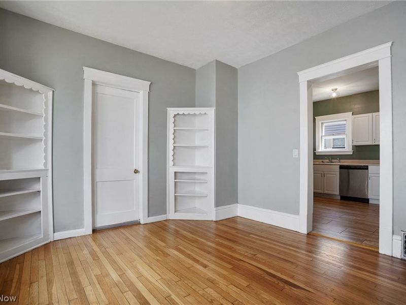 8805 Jeffries Avenue, Cleveland, OH 44105 Photo 8