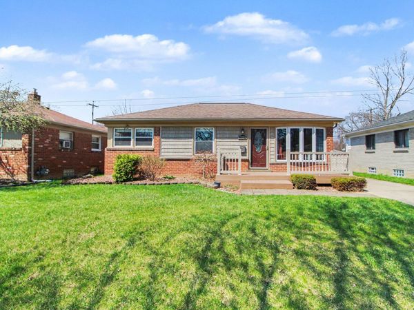 29984 Tamarack Drive, Flat Rock, MI 48134