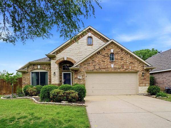 601 Darlington Trail, Fort Worth, TX 76131