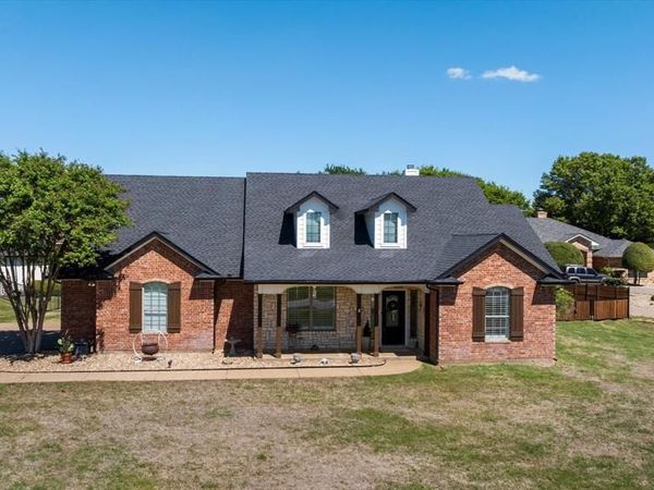 6300 Bellevue Court , Granbury, TX 76049