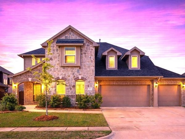 351 Bluewood Drive, Fate, TX 75087