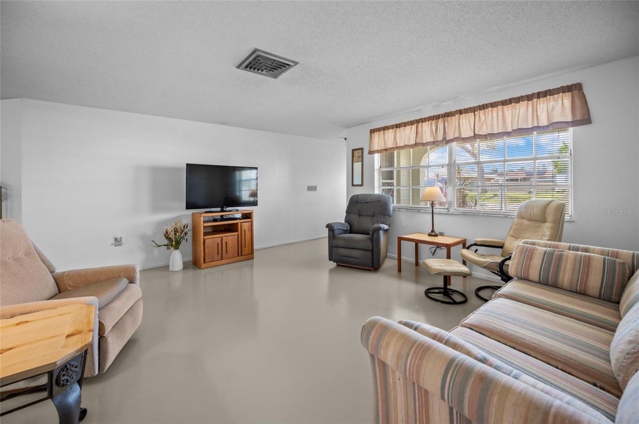 901 Ponderosa Road, Venice, FL 34293 Photo