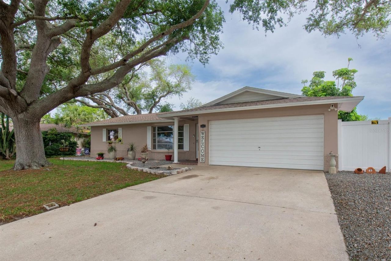 14321 113th Avenue , Largo, FL 33774 Photo