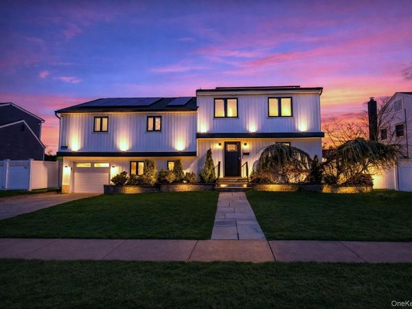 85 Massapequa Avenue , Massapequa, NY 11758