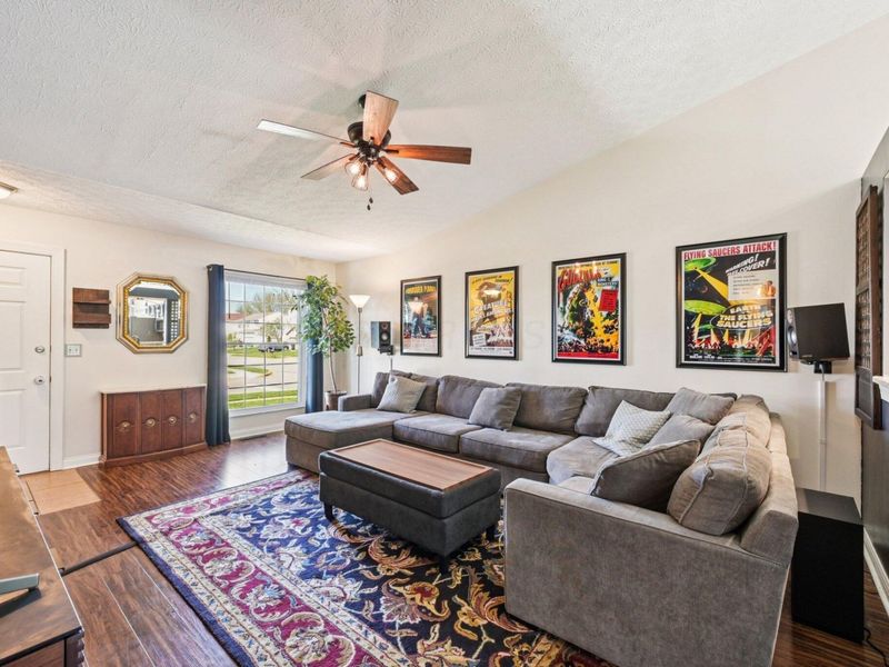 830 Parade Place, Galloway, OH 43119 Photo 10