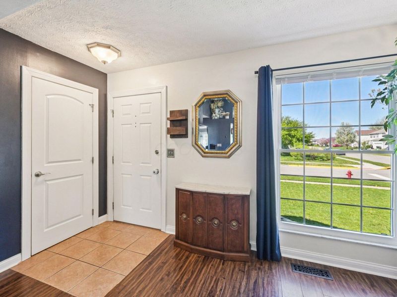 830 Parade Place, Galloway, OH 43119 Photo 7