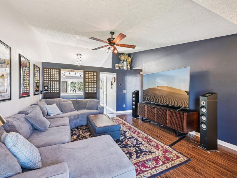 830 Parade Place, Galloway, OH 43119 Photo 9