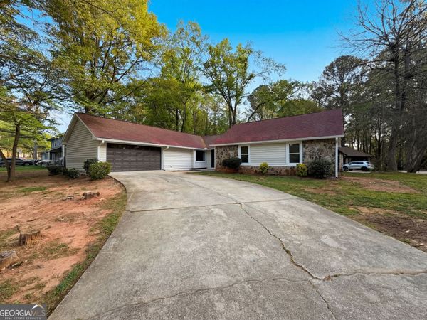 1430 Stoneleigh Hill Road, Lithonia, GA 30058