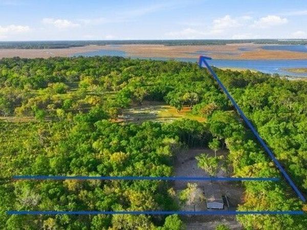 2099 Susie Baker Road NE, Shellman Bluff, GA 31331